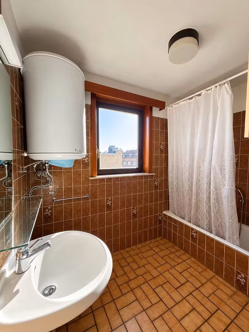 Appartement lumineux au caractère vintage - 12