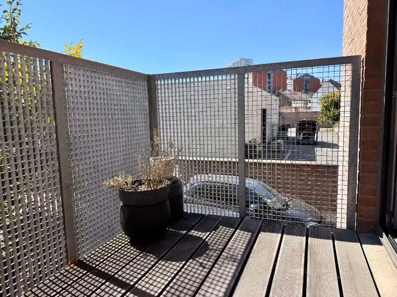 Instapklaar 1-slaapkamerappartement met terras en autostaanplaats - 2