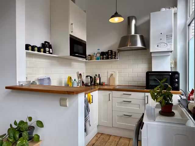 Gerenoveerd appartement nabij Flagey - 2