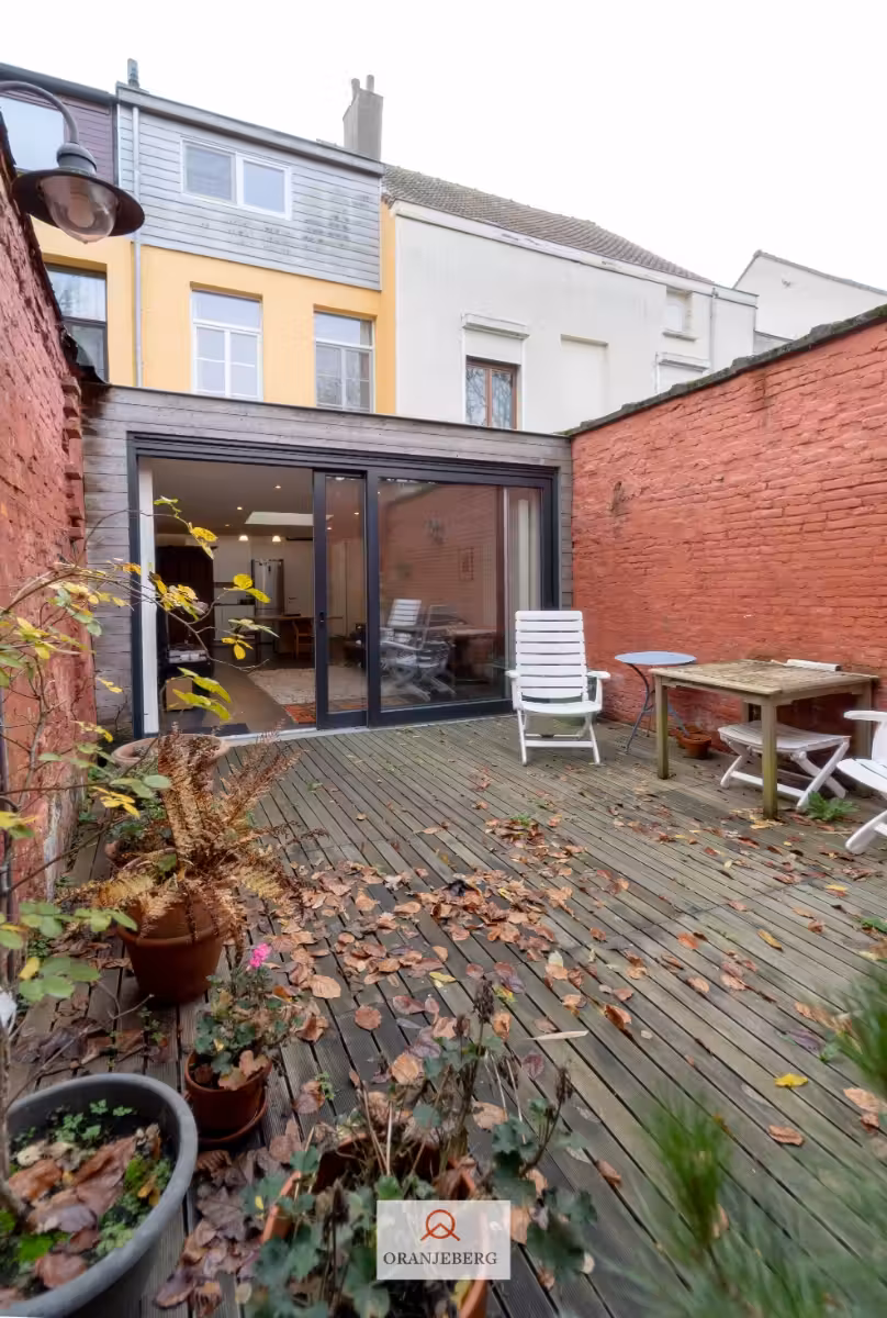 Huis met tuintje vlakbij Coupure - 9