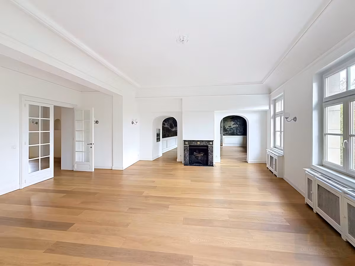 Luxury apartment with terrace and parking - 10