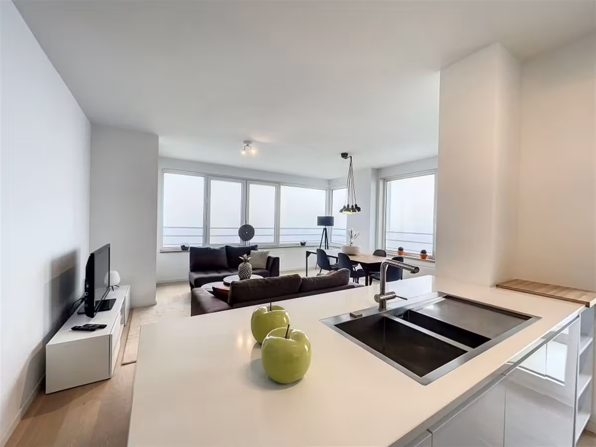 Two-bedroom apartment with panoramic views - 6