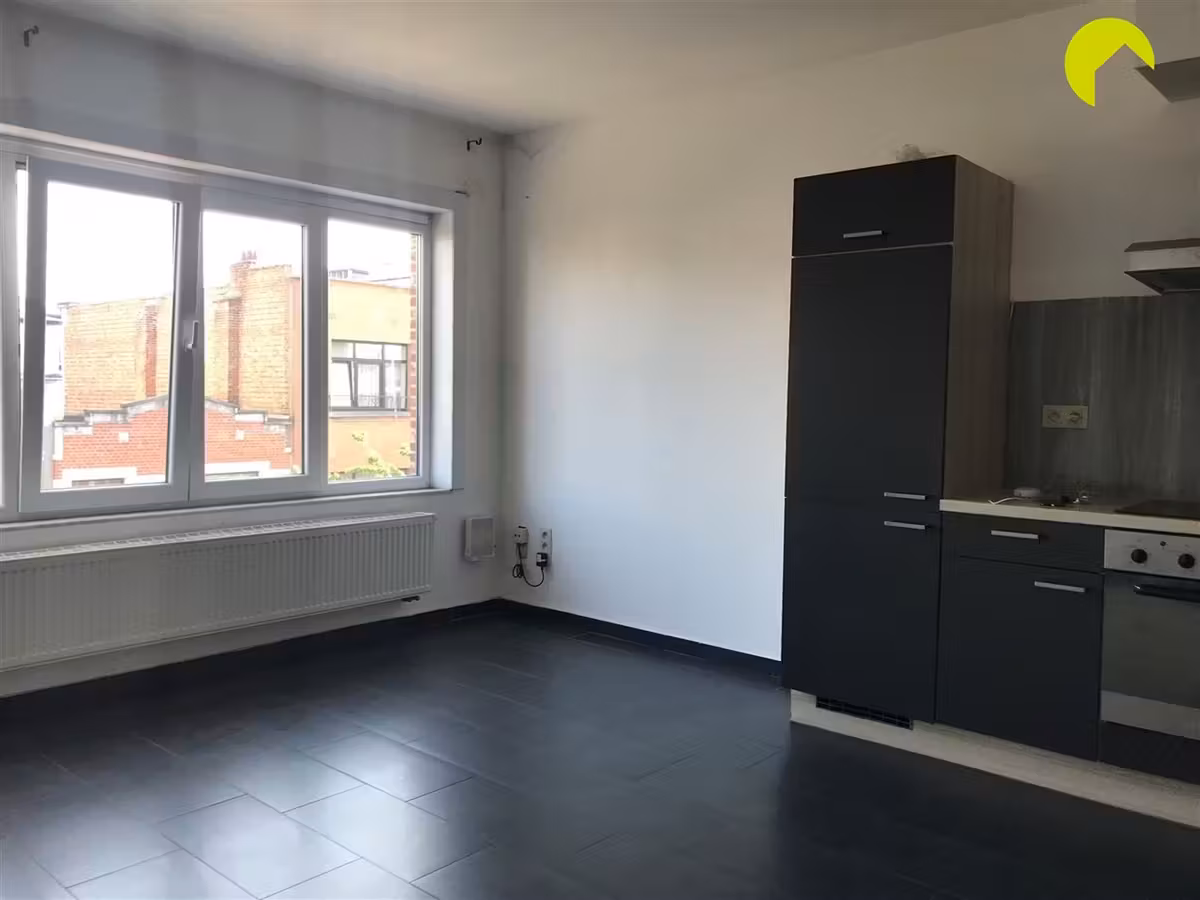Recent 1 slaapkamer appartement met terras in Wilrijk - 3