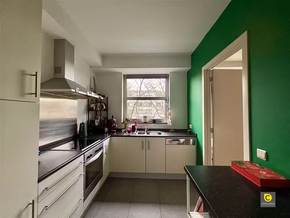 Ruim en lichtrijk 2-slaapkamerappartement met zonnig terras - 9