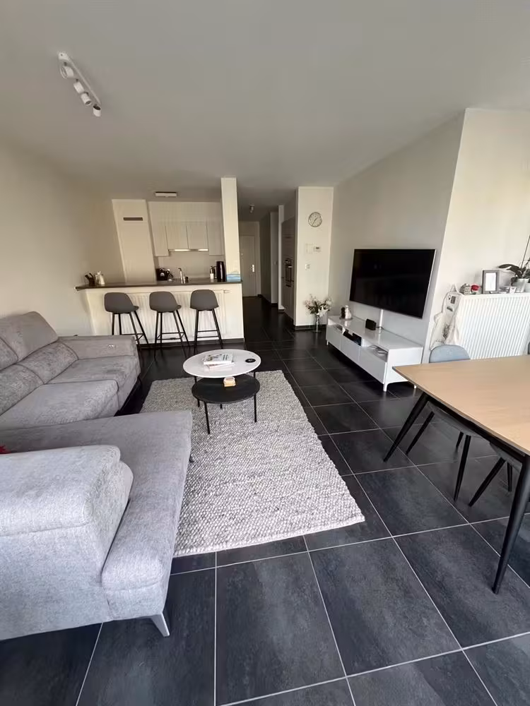 Ruim appartement met 2 slaapkamers op de Belgiëlei - 4