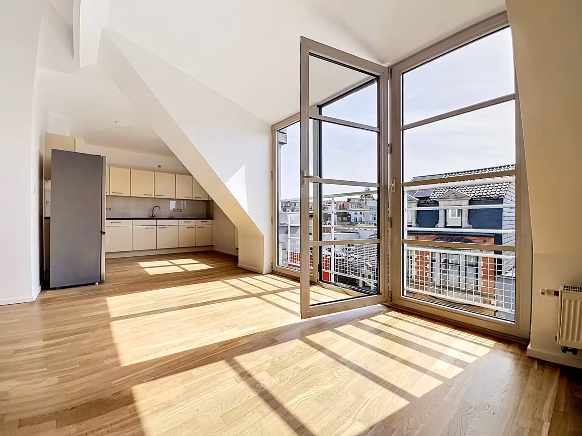 Superbe appartement 2 chambres place Saint-Denis - 2