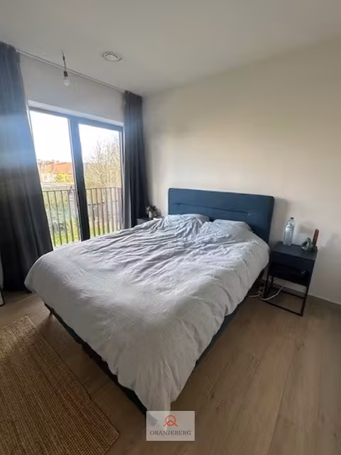 Modern appartement met staanplaats in groene parktuin - 9
