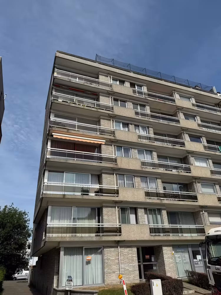 Spacieux appartement 1 chambre avec climatisation au cinquième étage - 3