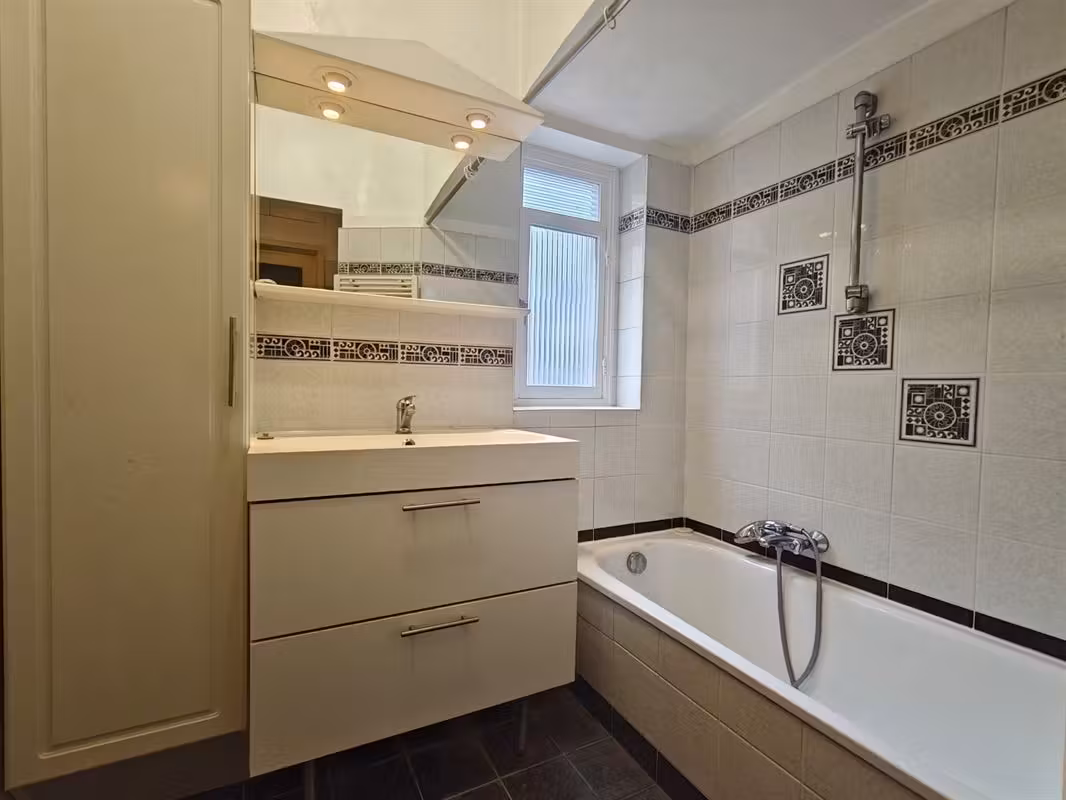 Lichte gemeubileerde flat in Elsene nabij ULB - 2