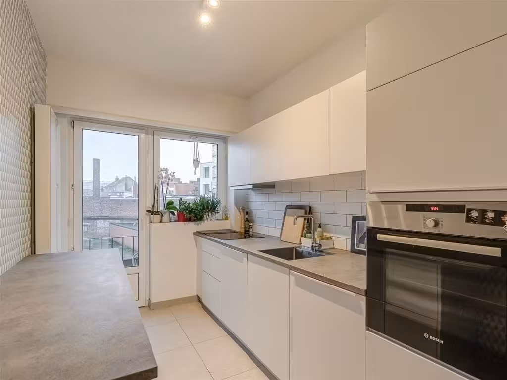 Recent gerenoveerd appartement met terras in Borgerhout - 8