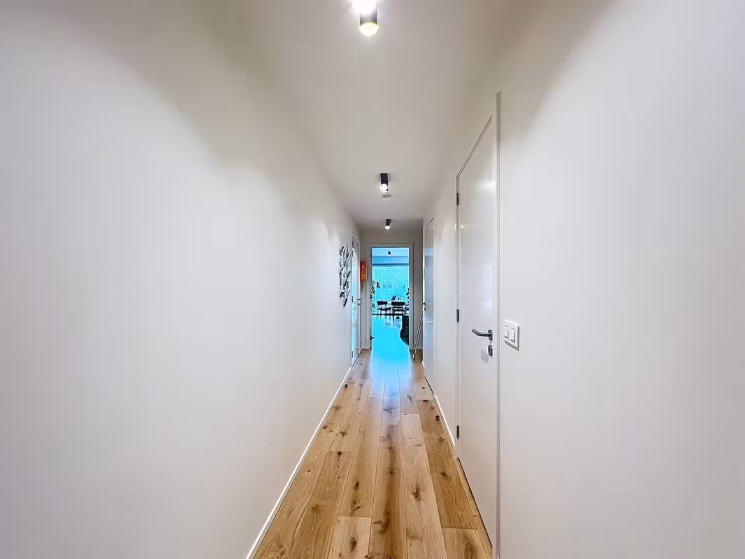 Apartment in Brussels with canal view - 10