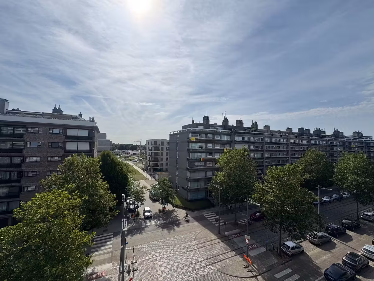 Spacieux appartement 1 chambre avec climatisation au cinquième étage - 2