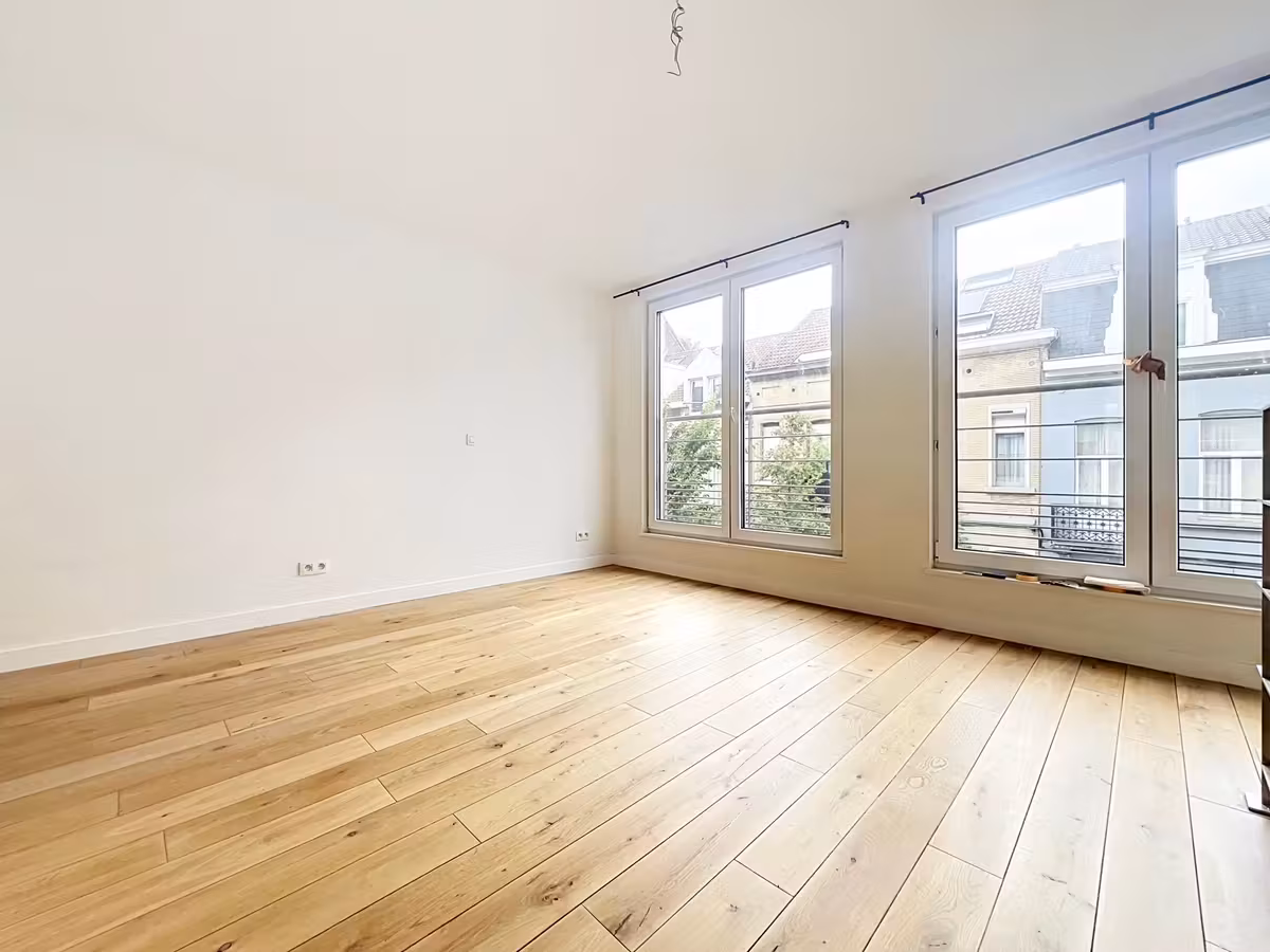 Lumineux duplex 1 chambre quartier Josaphat - 5