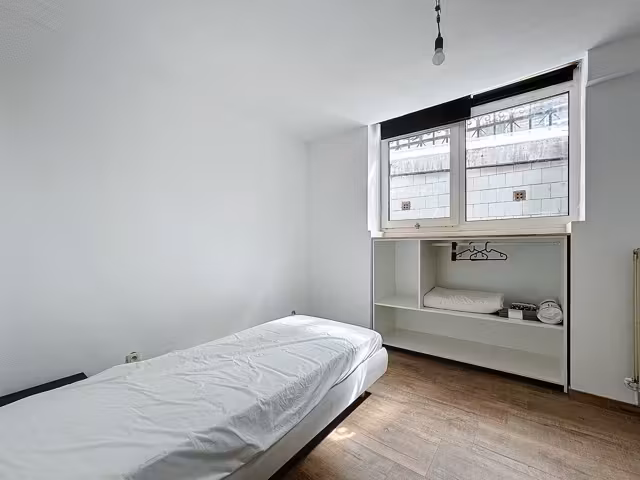 Studentenflat in Saint-Gilles met XXL terras - 5