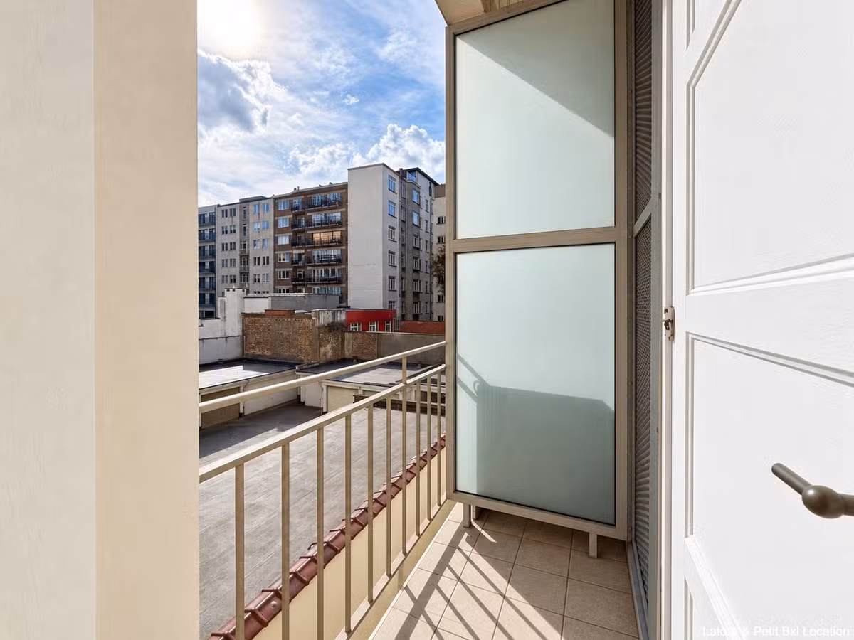 Appartement 1 chambre avec balcon près de Louise - 2