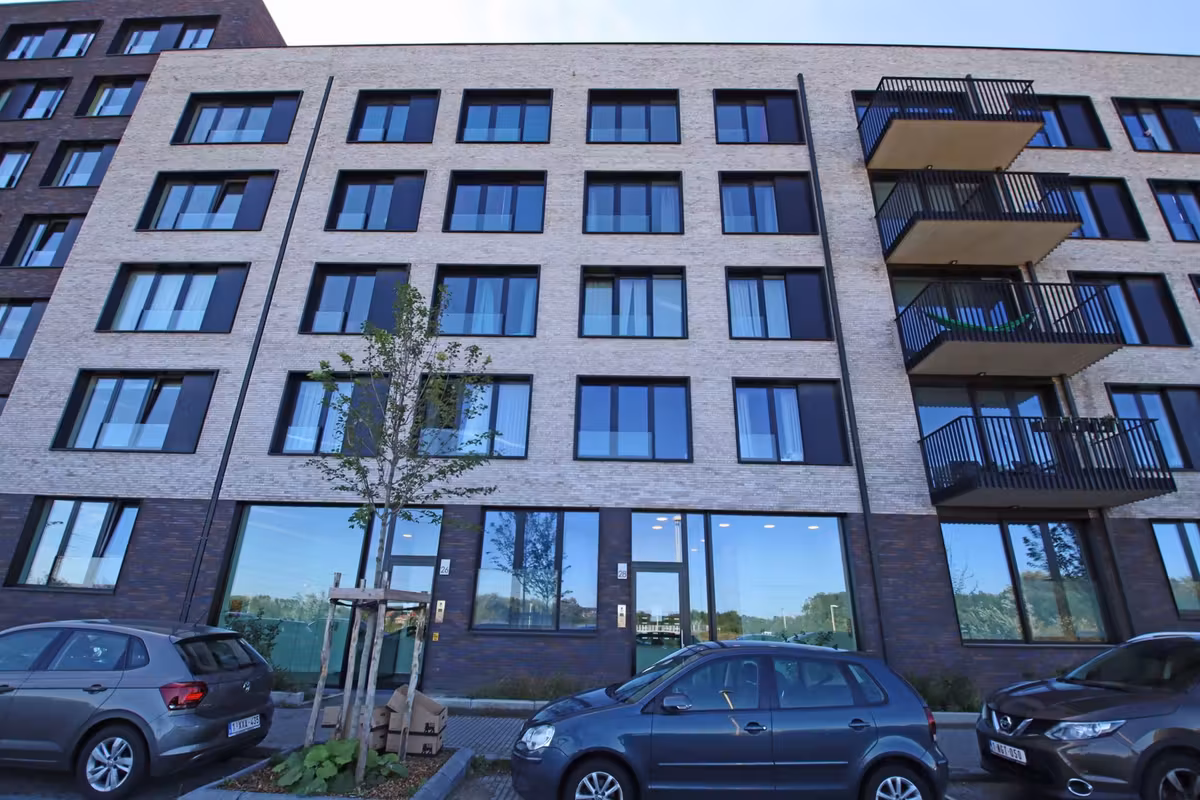 Recent en volledig gemeubileerd appartement in Anderlecht - 2