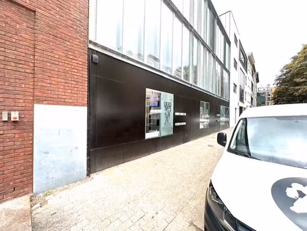Gemeubeld appartement met panoramisch zicht in Antwerpen - 9