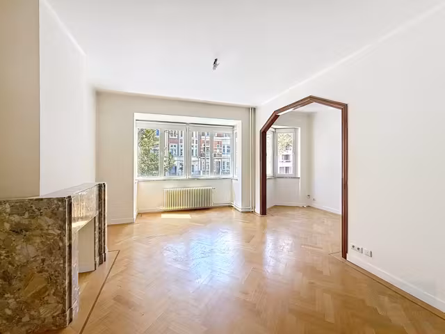 Family home with garden and double garage - 5