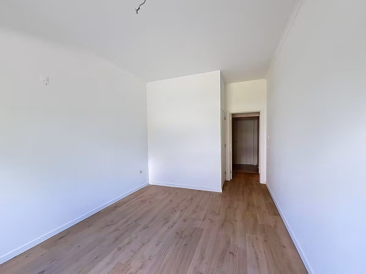 1-bedroom apartment with hotel service for rent - 13