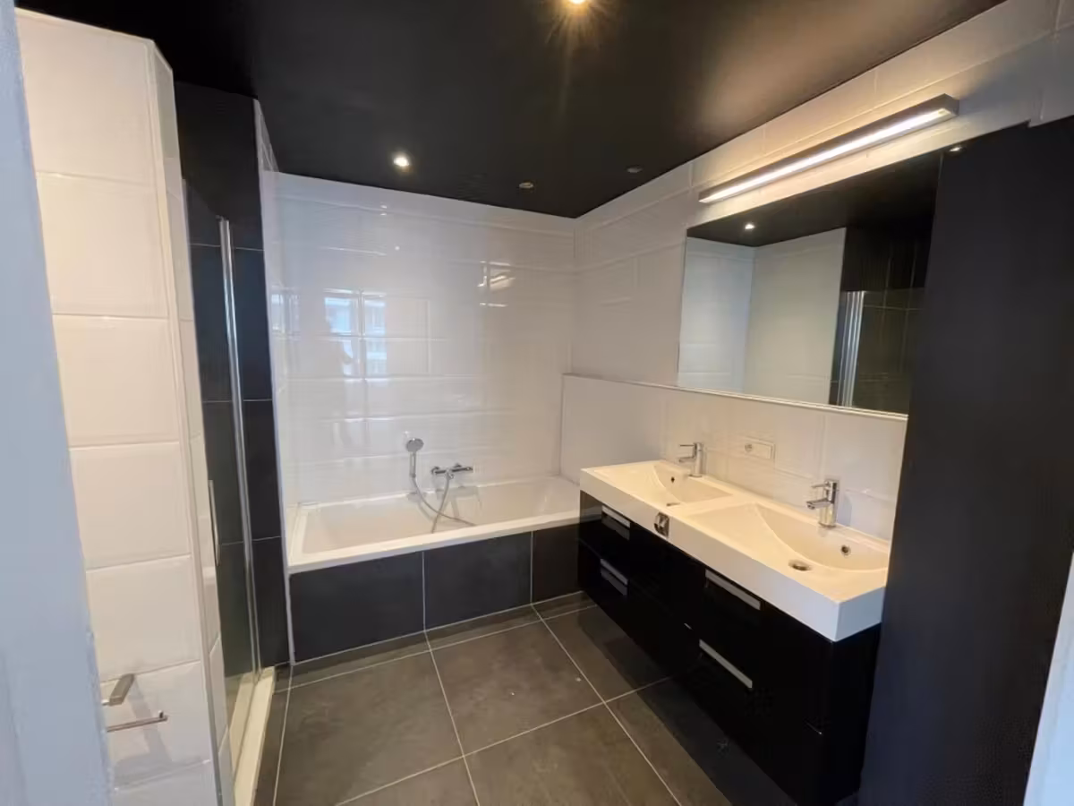 Prachtig gelegen 2 slaapkamer appartement op het Eilandje - 5