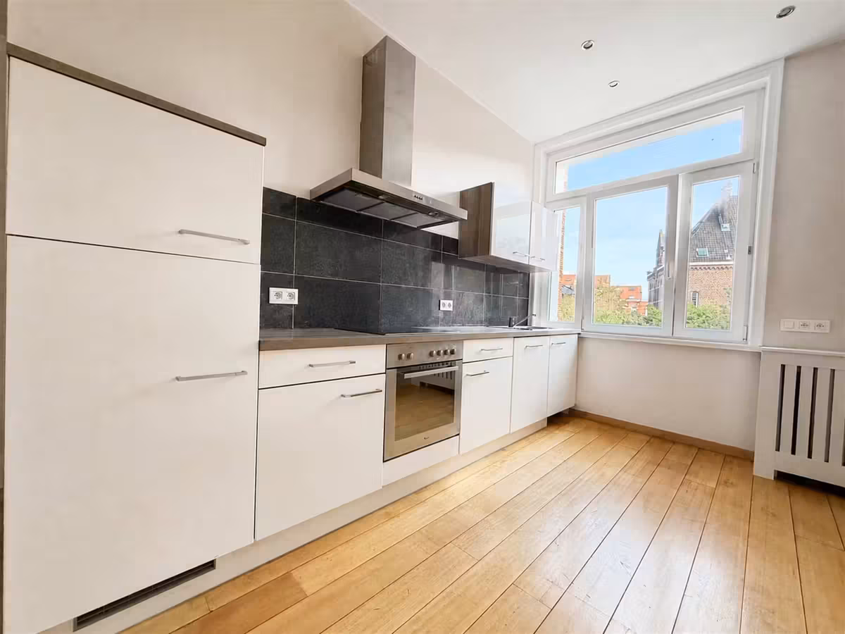 Renovated 2-bedroom duplex in La Chasse - 3