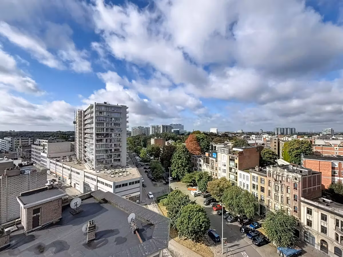 Appartement met terras op de 10de verdieping - 11