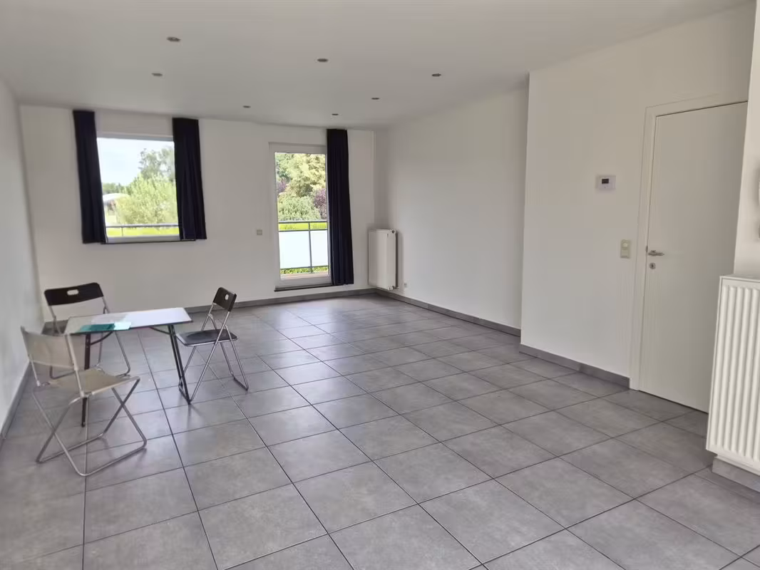 Ruim duplex appartement met zonnig terras in Oostakker - 8