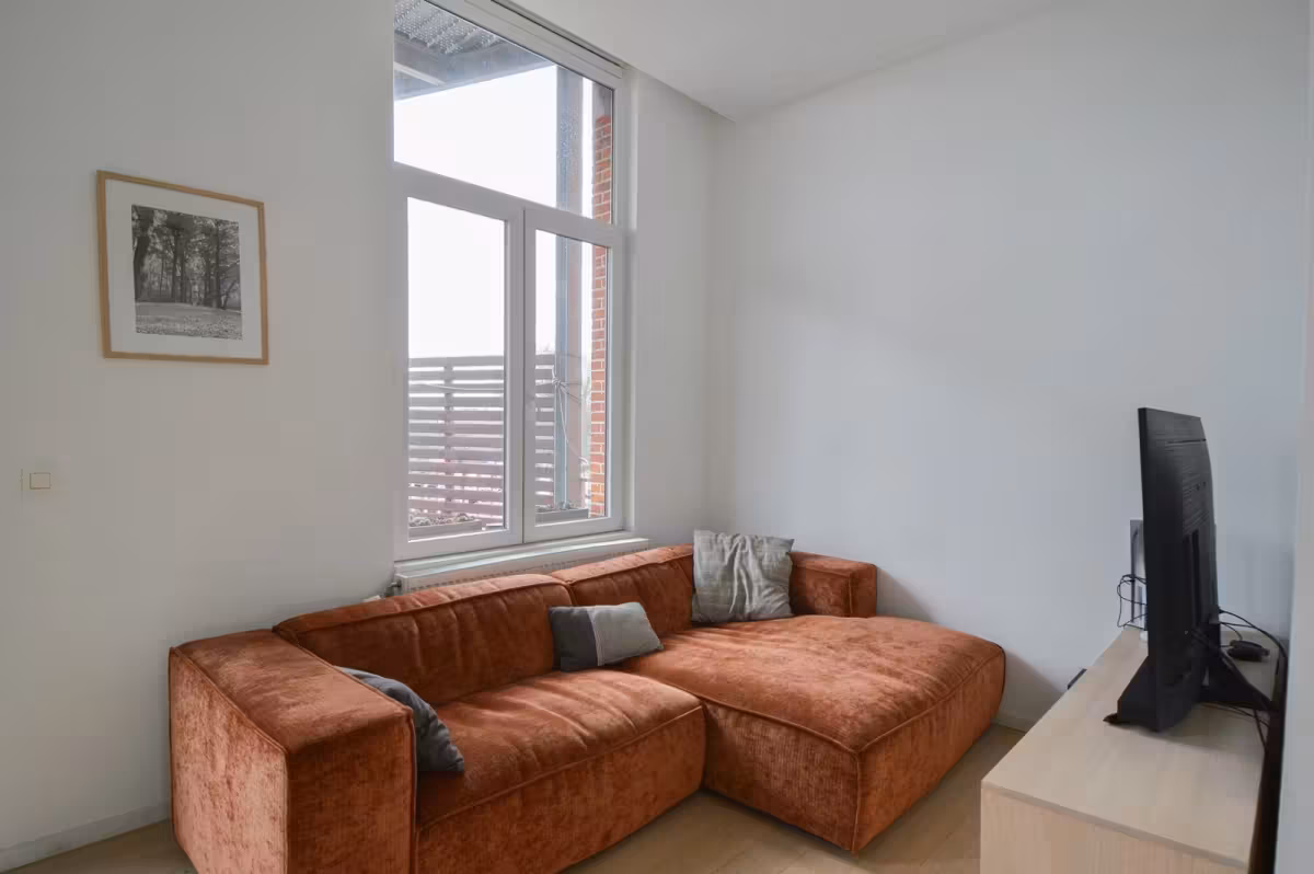 Gerenoveerd appartement met autostaanplaats - 4