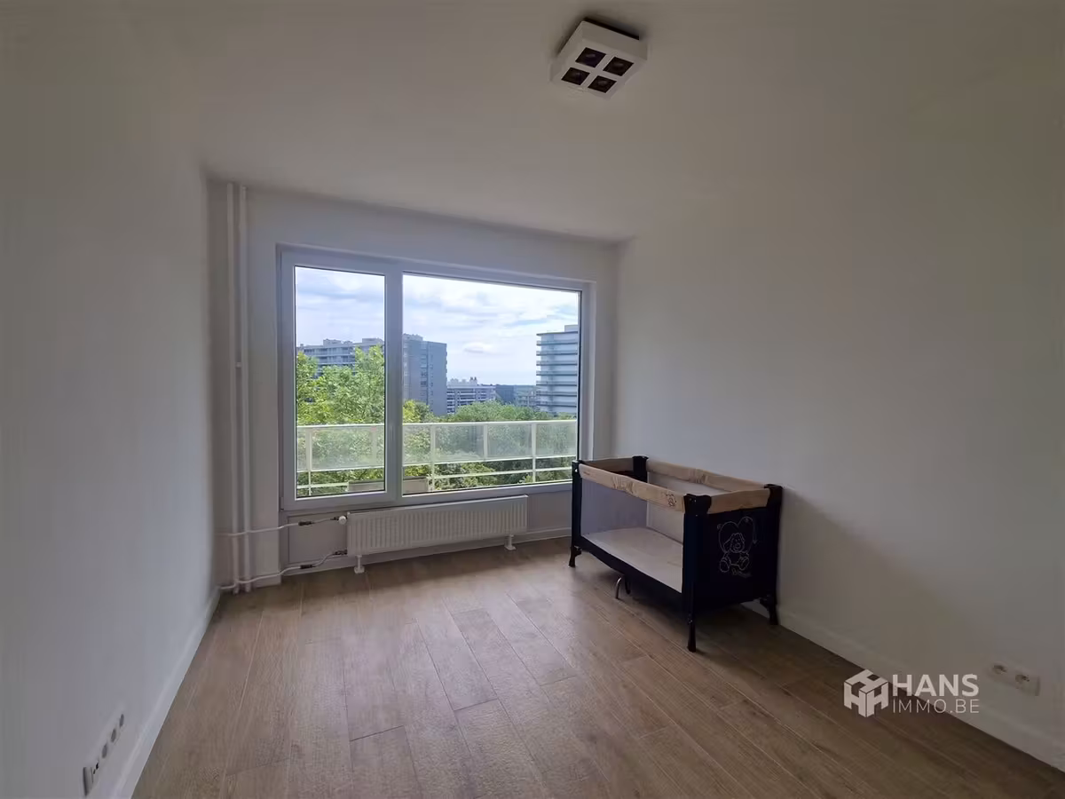 Renovated apartment with 2 bedrooms and terrace in Berchem - 11