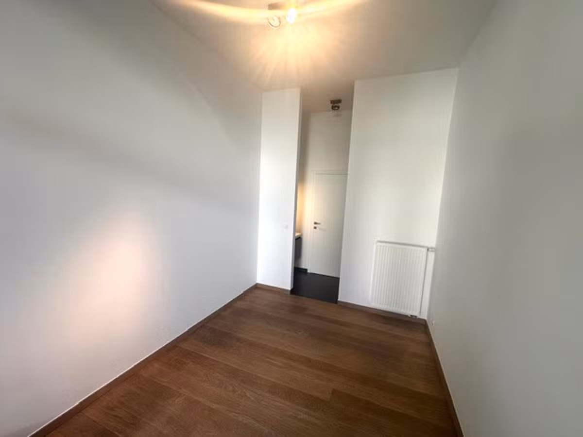 Luxe appartement met 2 slaapkamers en terras - 4