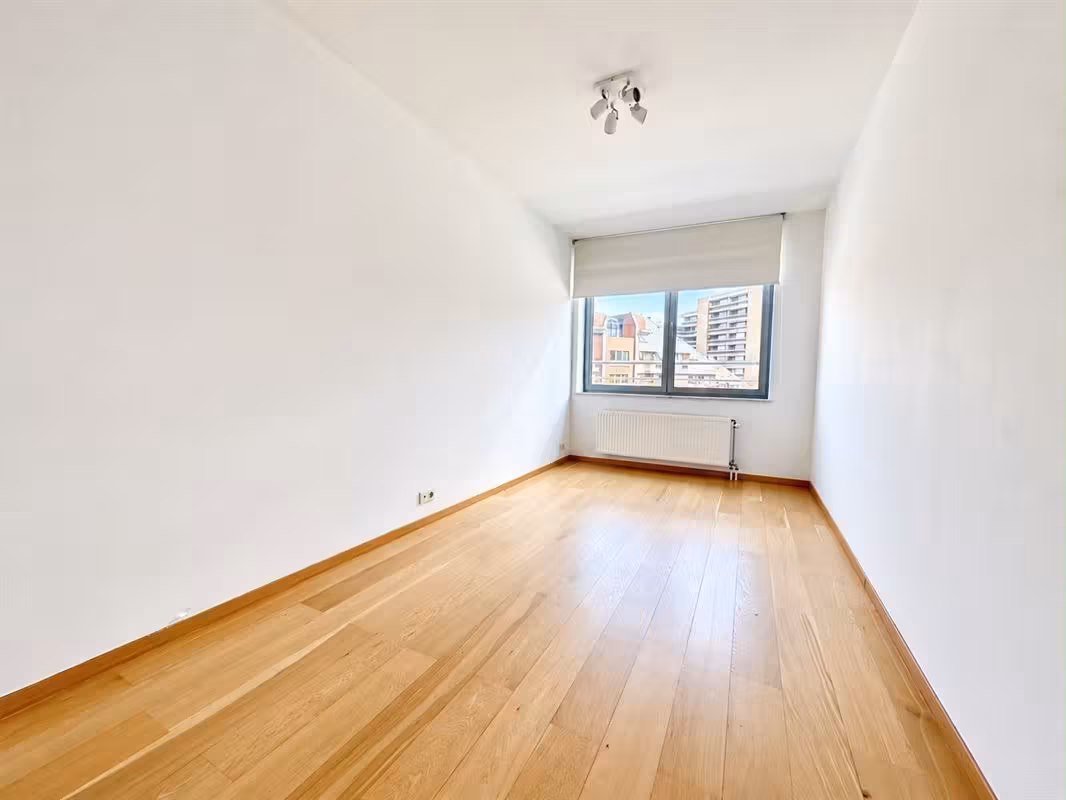 2-bedroom apartment with terrace and parking - 9
