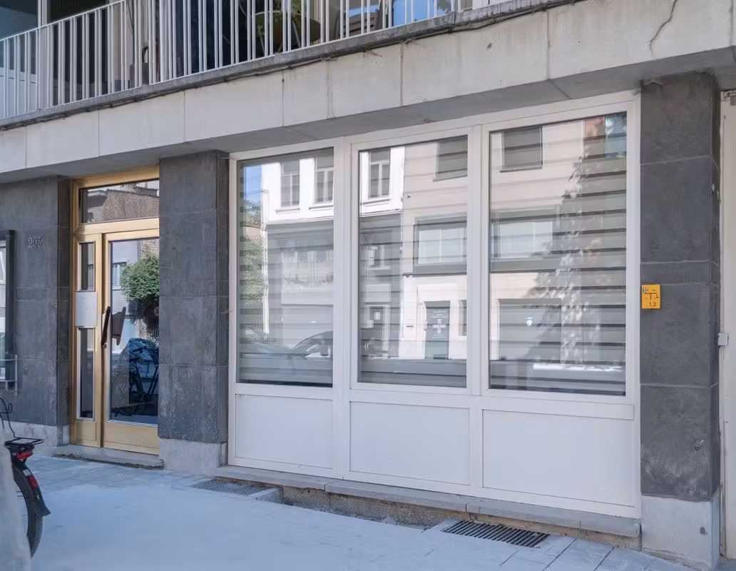 Appartement de plain-pied entièrement meublé à louer - 5