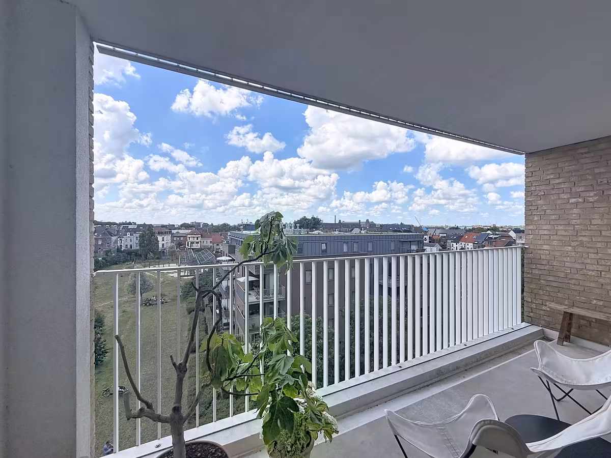 Trendy apartment with 2 bedrooms and terrace in Ghent - 8