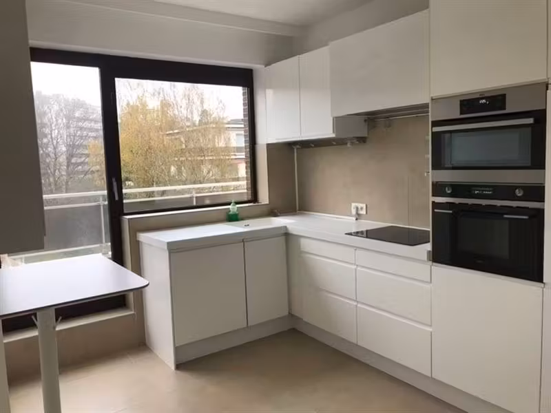 Splendid 2-bedroom apartment in Louise/Stephanie - 6