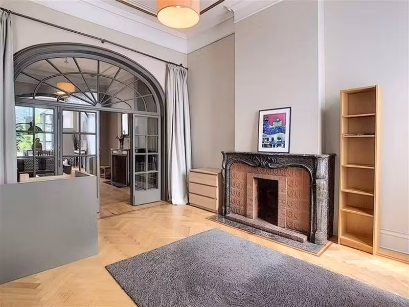 Near Place du Luxembourg, magnificent 3 bedroom apartment with terrace & garden - 5