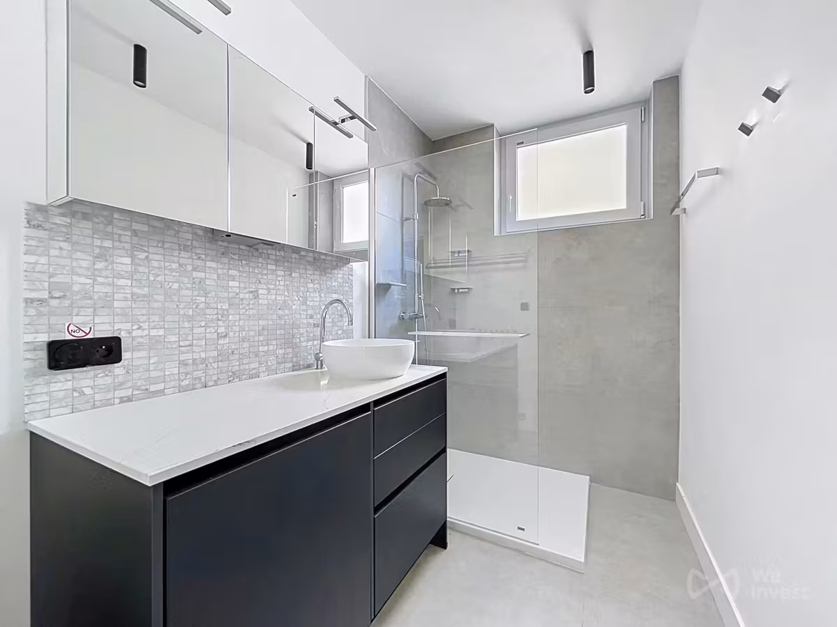 Two-bedroom apartment in Ixelles - 12
