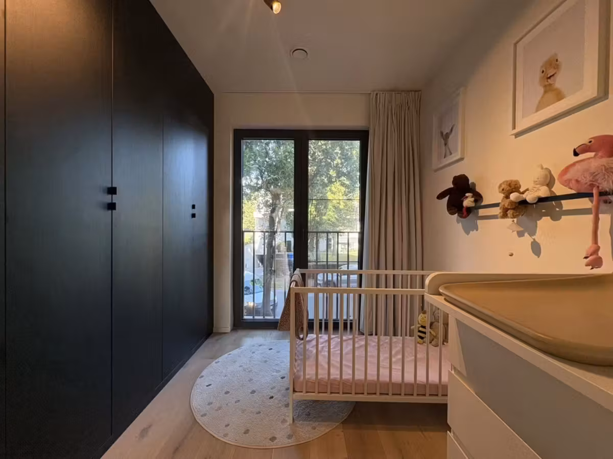 Appartement moderne à 2 chambres avec terrasse et parking - 12