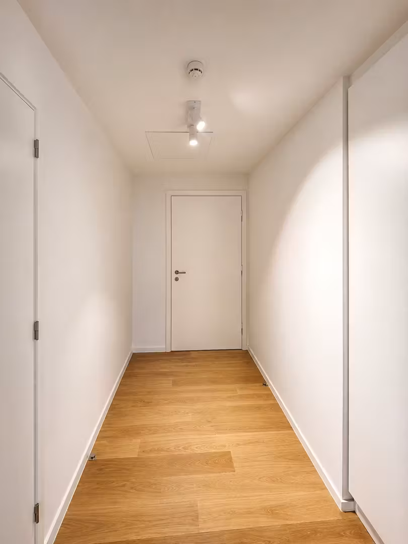 High-end new apartment with terrace and parking - 4