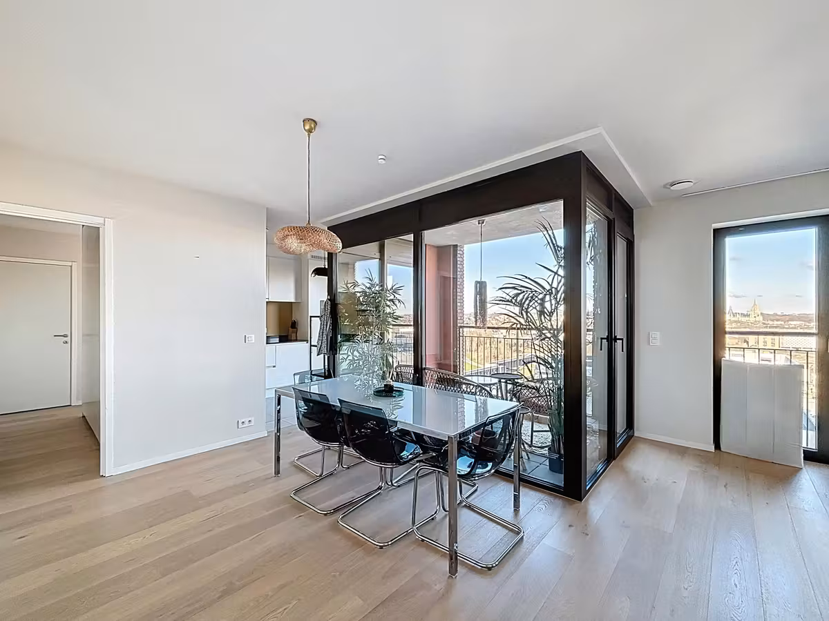 Gemeubeld appartement te huur op het 10e verdiep in T&T - 2