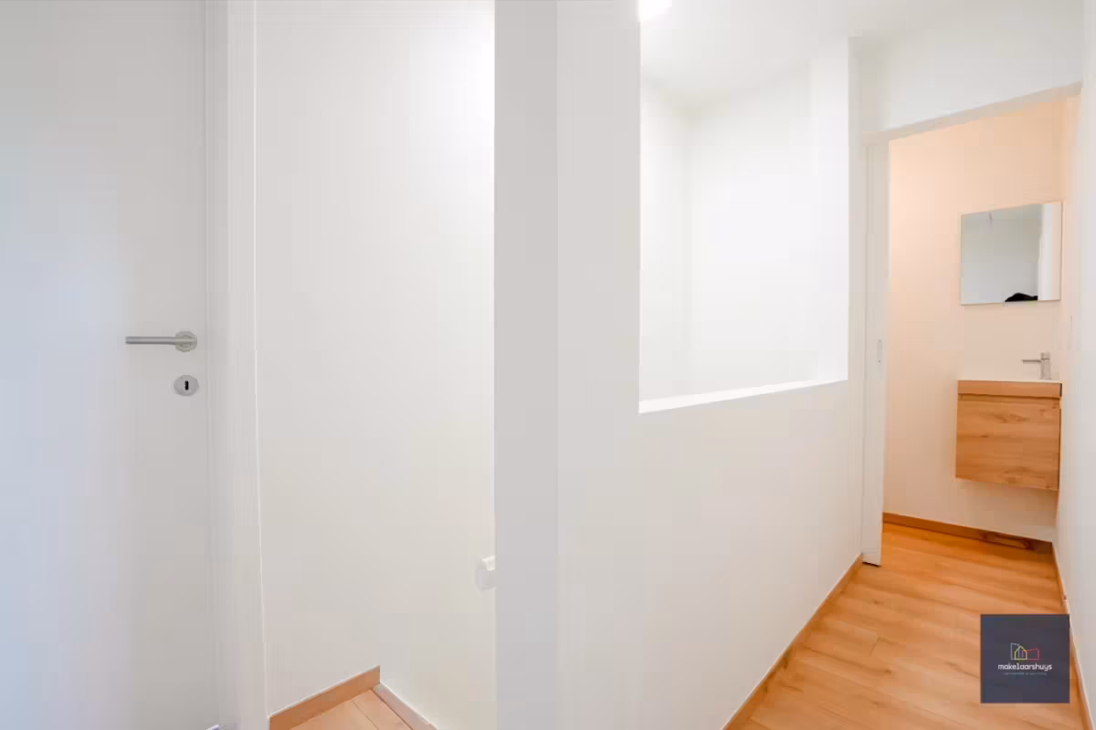 Gunstig gelegen woning met 4 slaapkamers in Mariakerke - 15