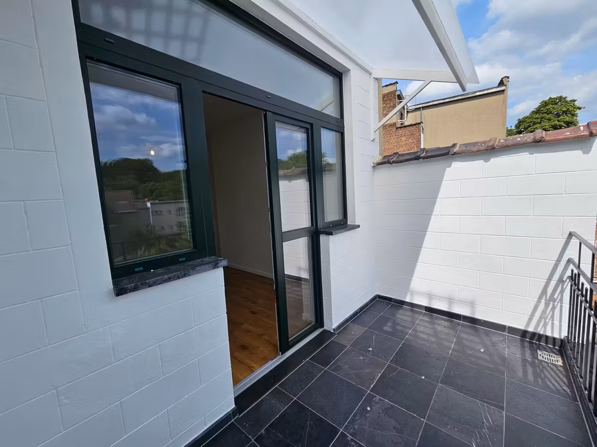 Appartement rénové à Uccle avec terrasse - 3