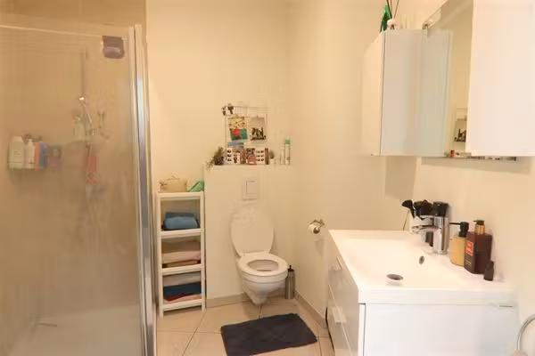 Appartement met 2 slaapkamers, balkon + parking - 7