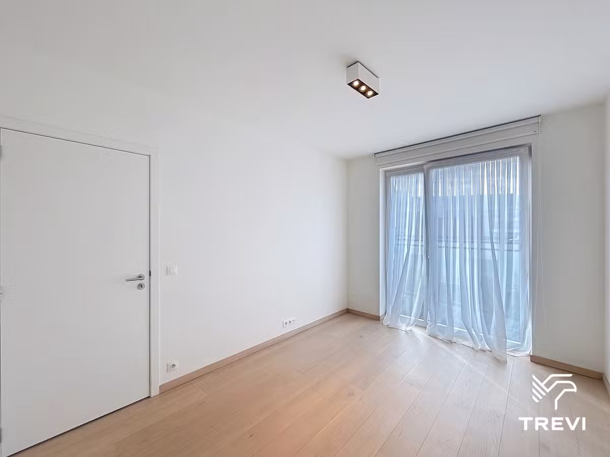 One-bedroom apartment with terrace and included parking - 5
