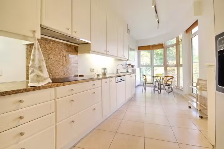 Furnished 3-bedroom apartment in Ixelles - 3