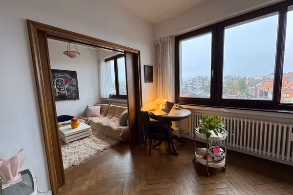 Sunny one-bedroom apartment with great views - 13