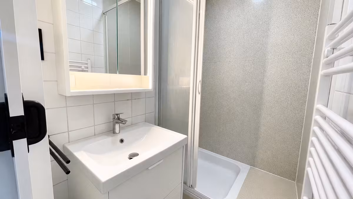 Gerenoveerd appartement met 2 slaapkamers in Schaarbeek - 7