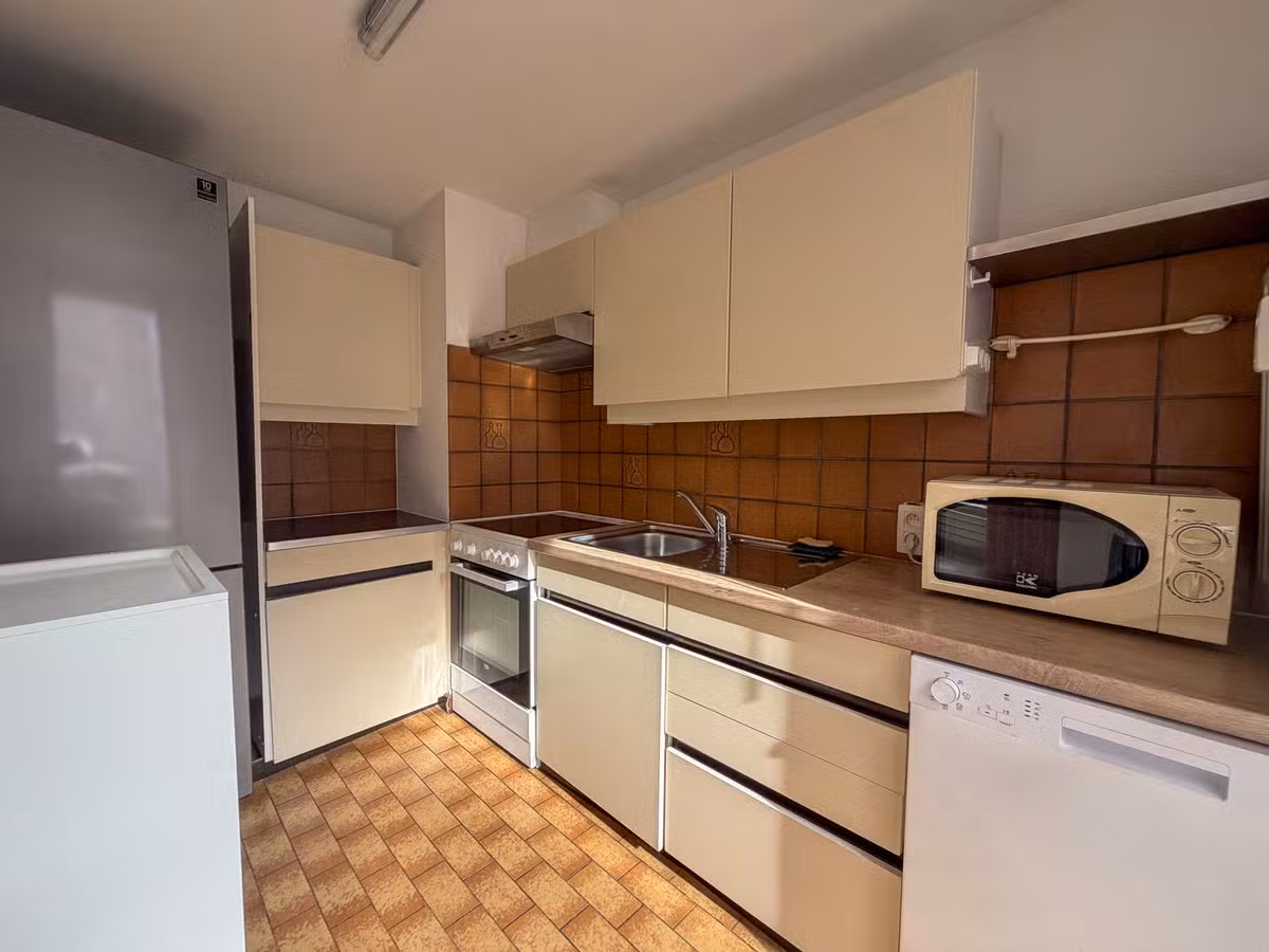 Gemeubileerd appartement van 75 m² met balkons - 10