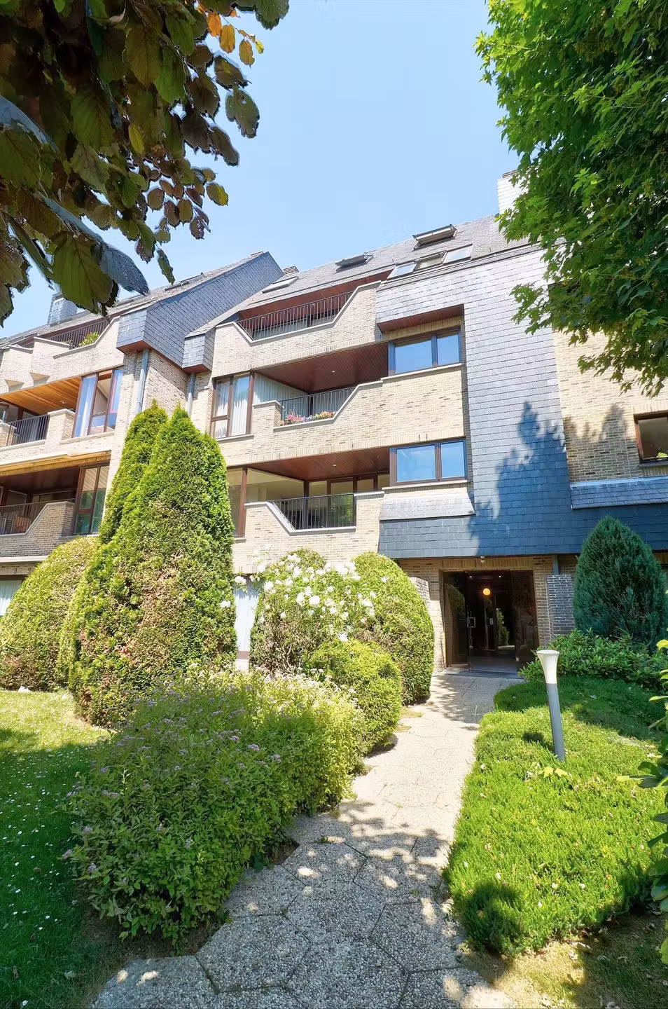Bright 165 sqm apartment with terrace - 19