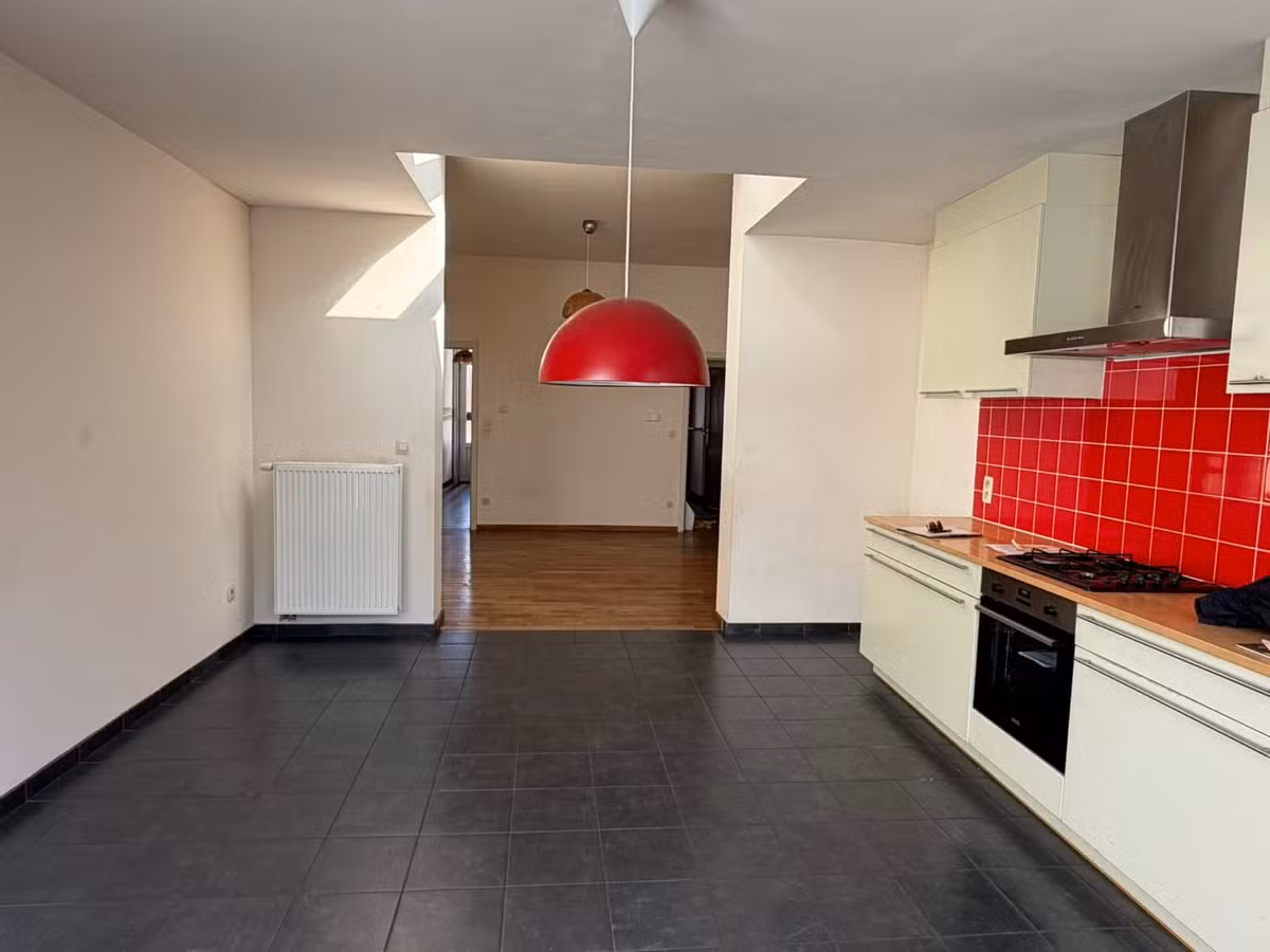 Ruime woning met stadstuintje in Sint-Amandsberg - 6