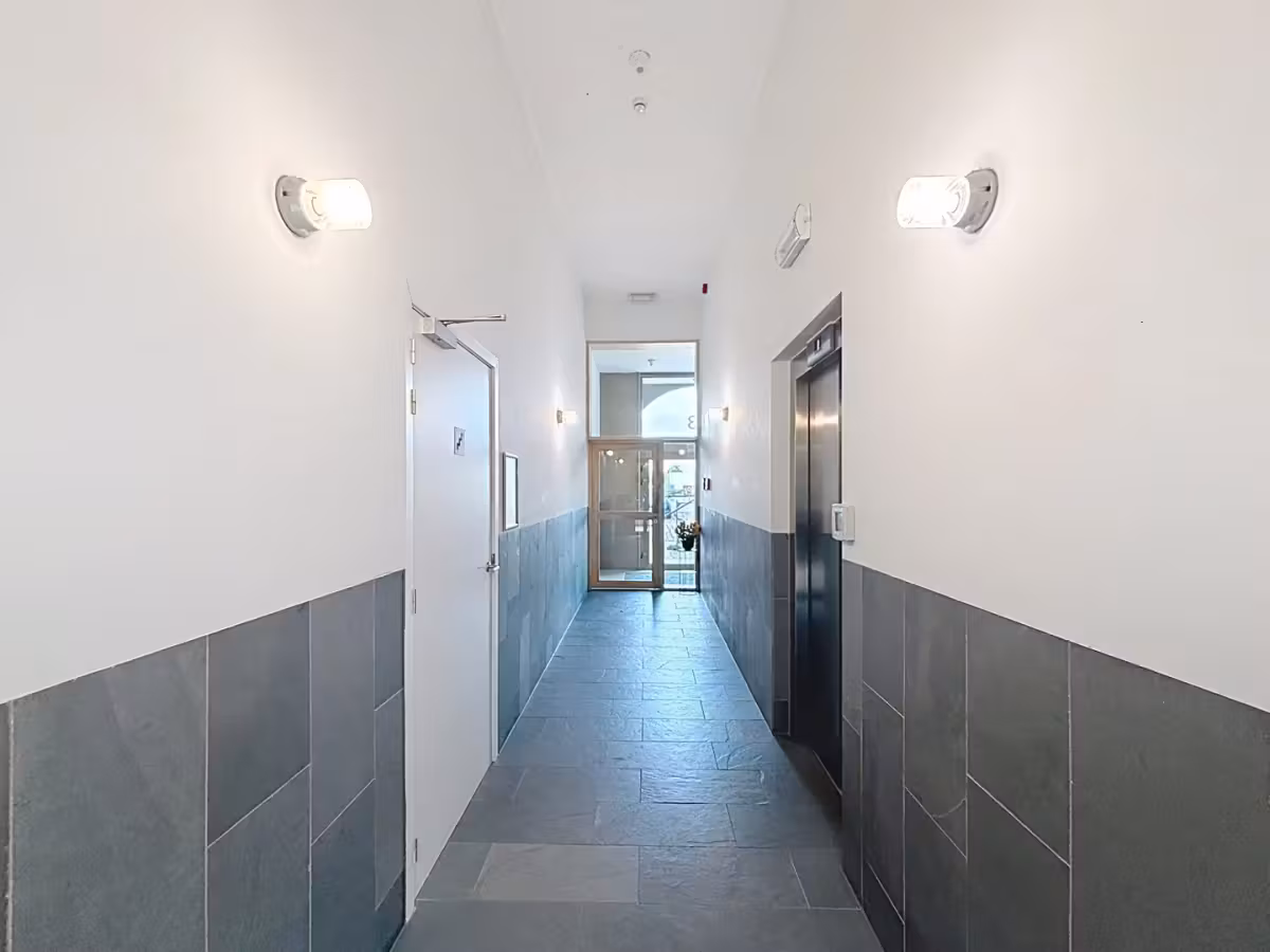 Modern one-bedroom apartment in Cadixwijk - 12